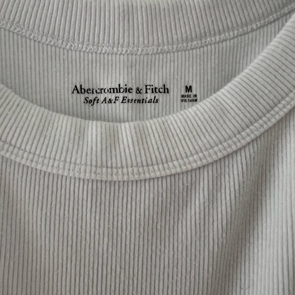 Abercrombie Soft AF Essential Collection - Ribbed Tank - Picture 2 of 3